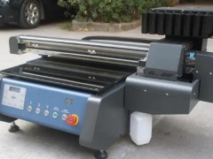 UV平板打印机打印前有哪些材质需要处理及如何处理